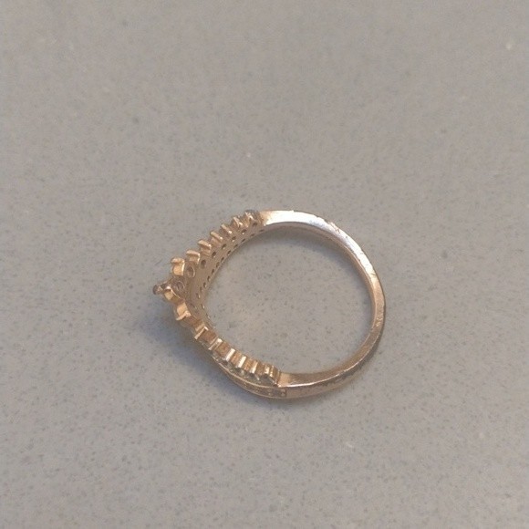 Pandora Timeless Wish Tiara ring - Picture 2 of 5